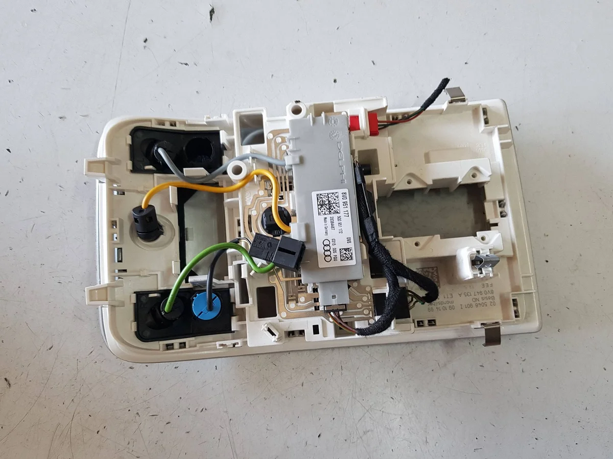 Audi A3 8V 13-15 Luz Techo OEM I8V0947135AI image 3