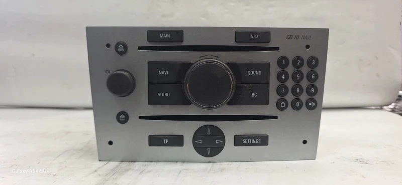 Radio Opel Zafira B 13262749