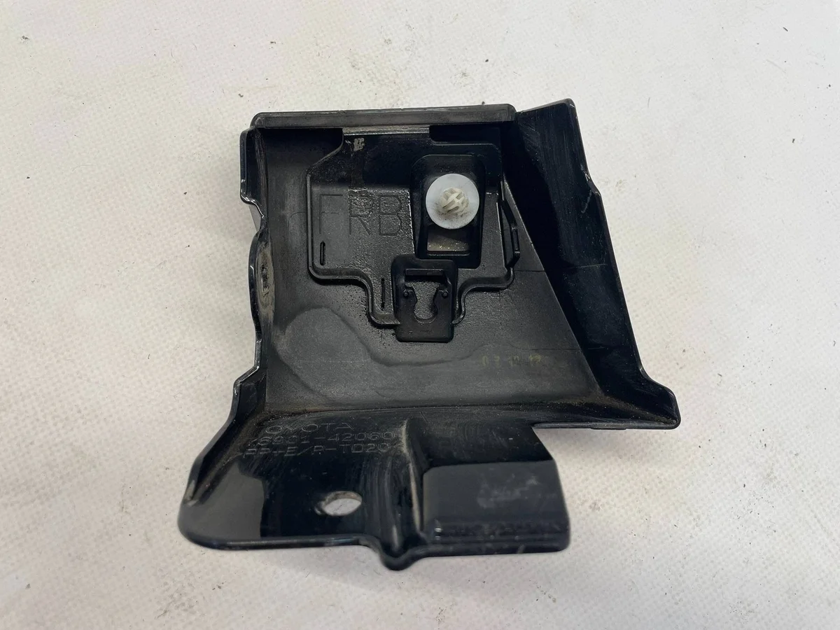 Toyota RAV4 V Bagage avant droit OYT34368 image 5