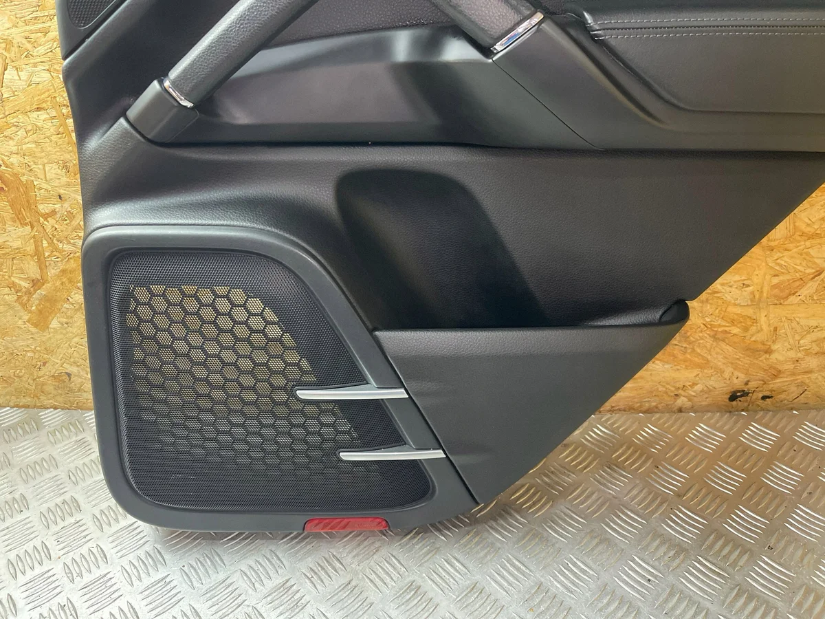 Porsche Cayenne 92A Panneau Arrière Droit image 4