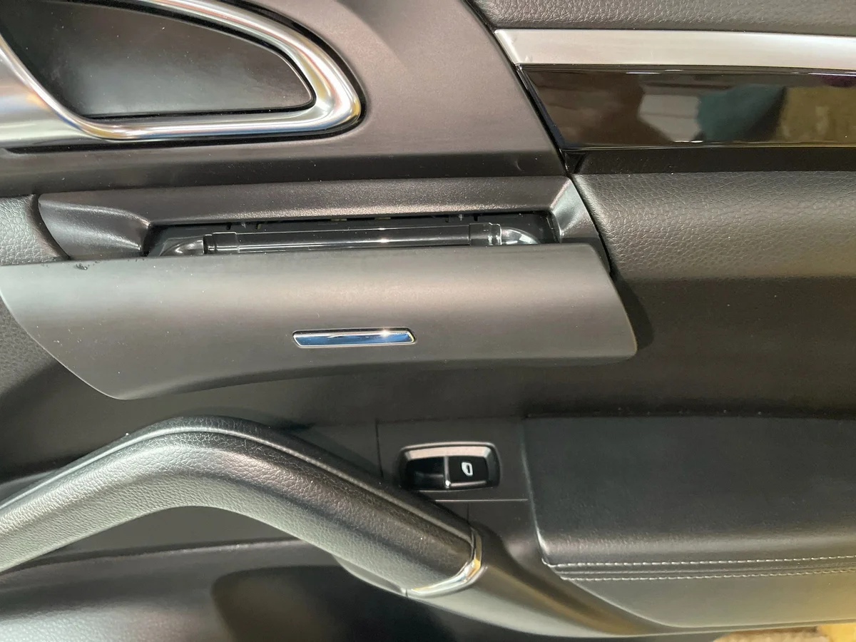 Porsche Cayenne 92A Panneau Arrière Droit image 5