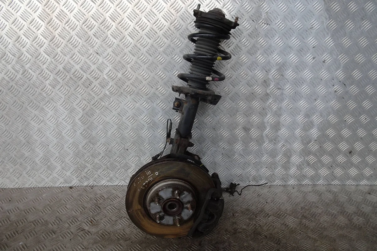 Kia Ceed III draagarm rechts gebruikt