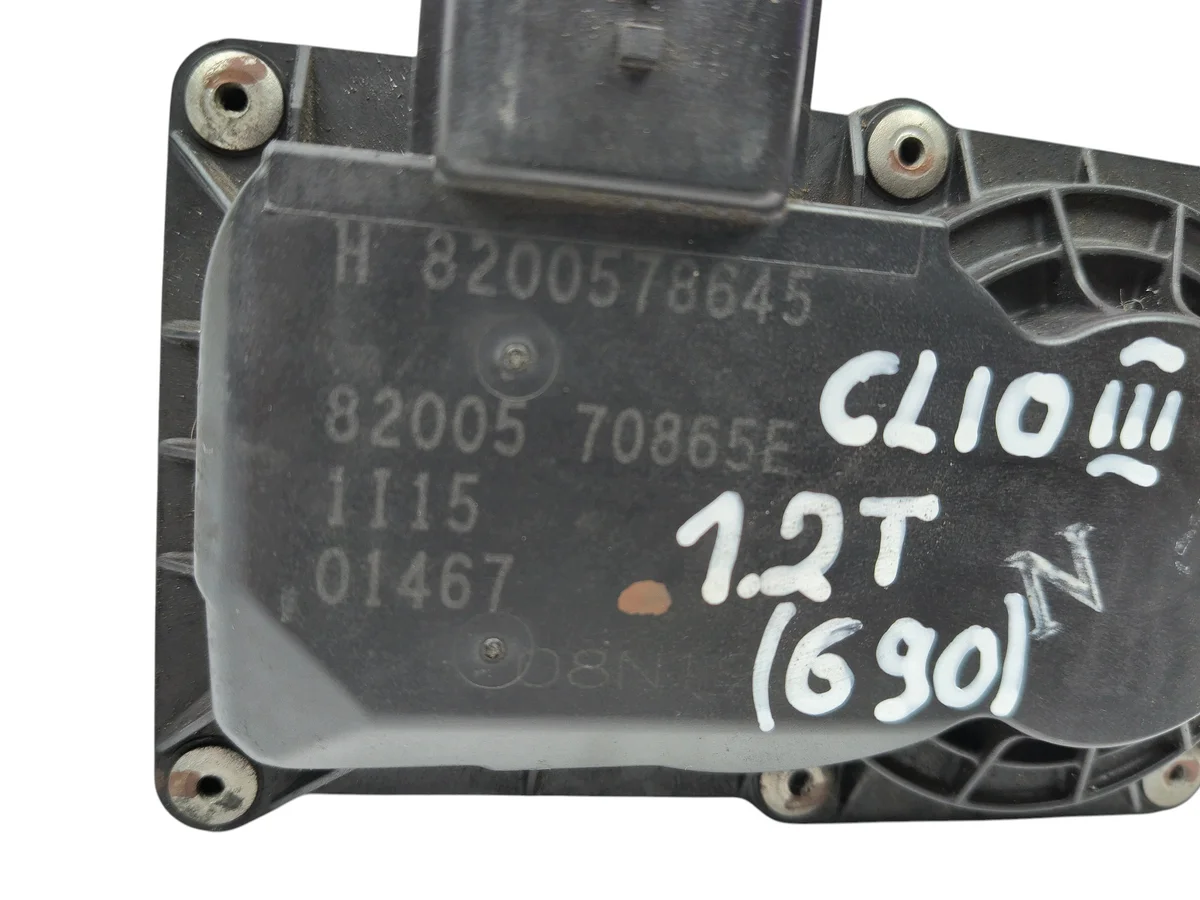 Boîtier papillon Renault Clio III Modus Twingo II 1.2 T