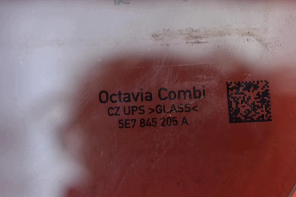 Seitenfenster Links Hinten Skoda Octavia 4 Kombi image 4