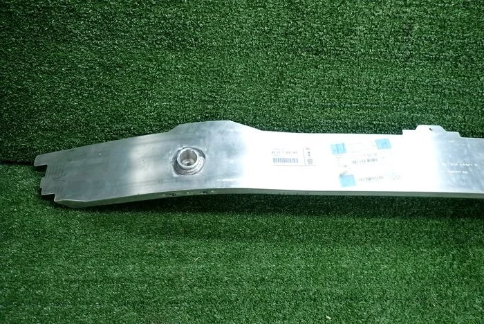 BMW F20 F21 F22 F23 F30 F31 Stoßstange Träger image 3