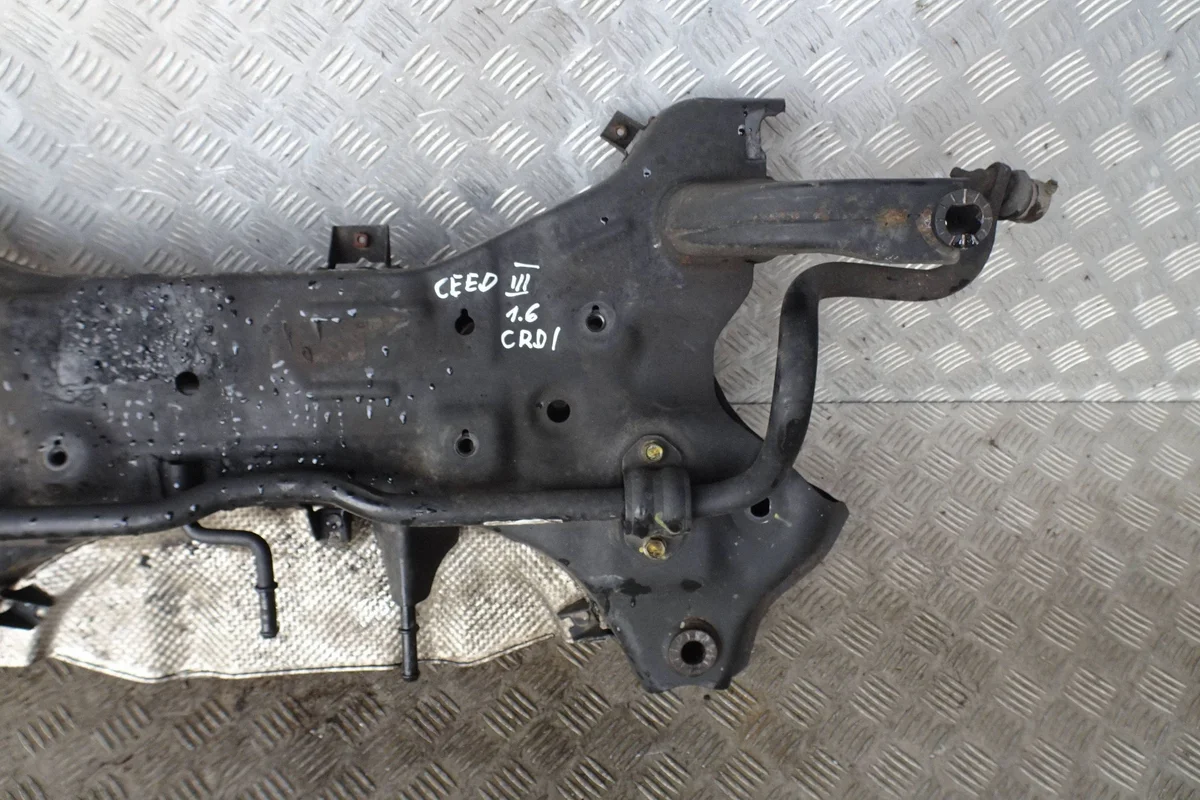 Träger Vorderachse Kia Ceed III 1.6 CRDI image 3