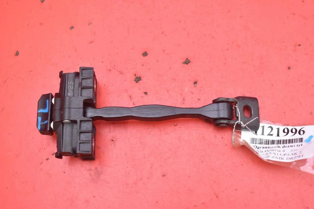 Türbegrenzer links hinten Skoda Octavia 4 IV