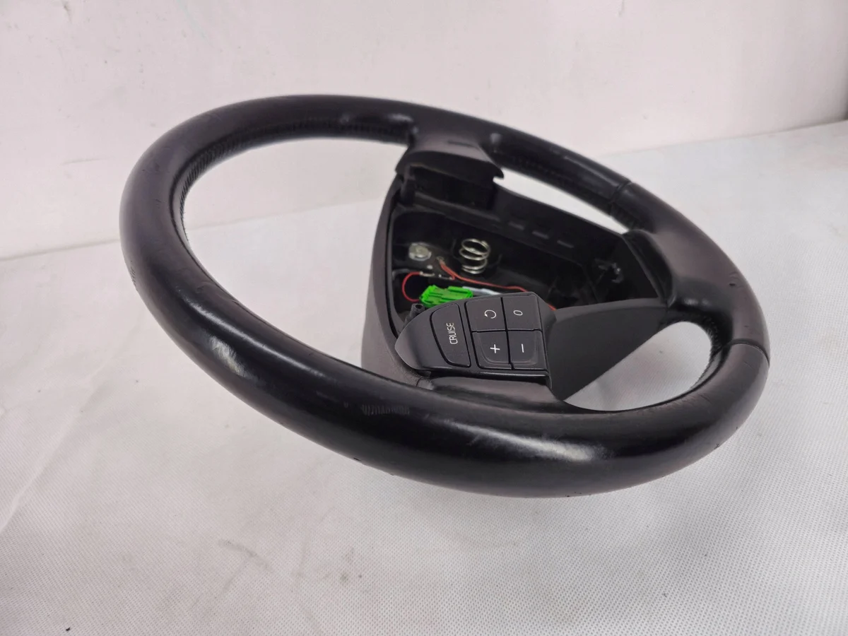 Volvo C30 V50 S40 II Lederlenkrad Multifunktion image 3