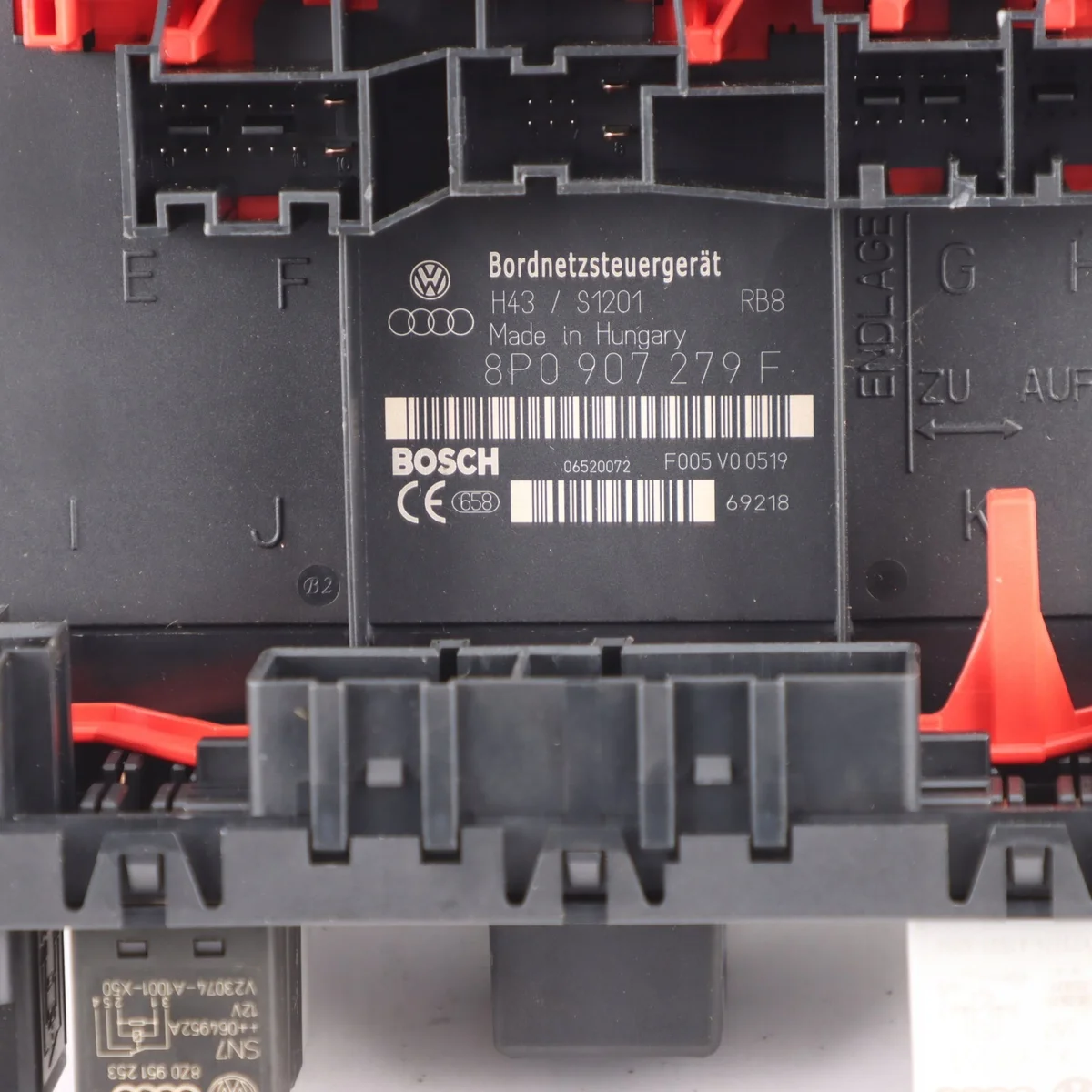 Audi Comfort Module 8P0907279F Used image 4