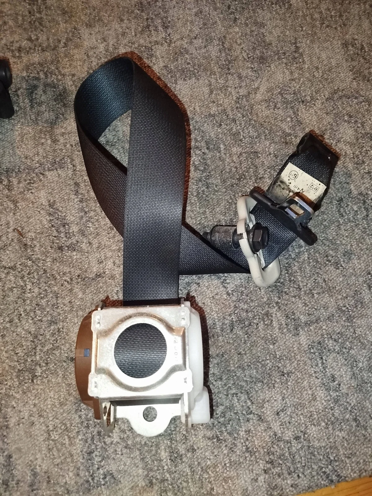 Gurt hinten Nissan Qashqai+2 502SG2F2BA