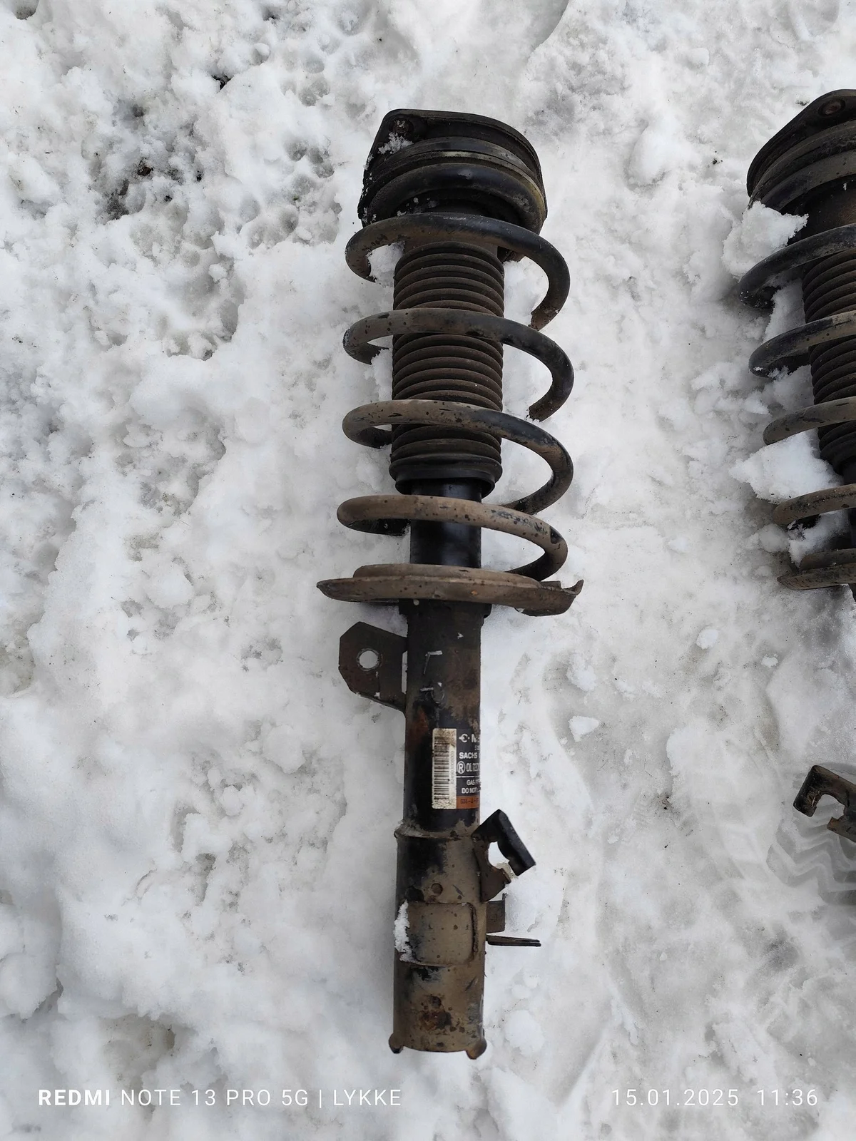 Amortyzator Nissan Qashqai+2 54303BR24A