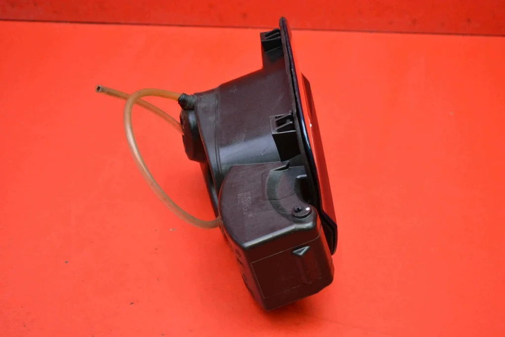 Klappe Tankdeckel Skoda Octavia 4 IV Kombi (19-24) image 4