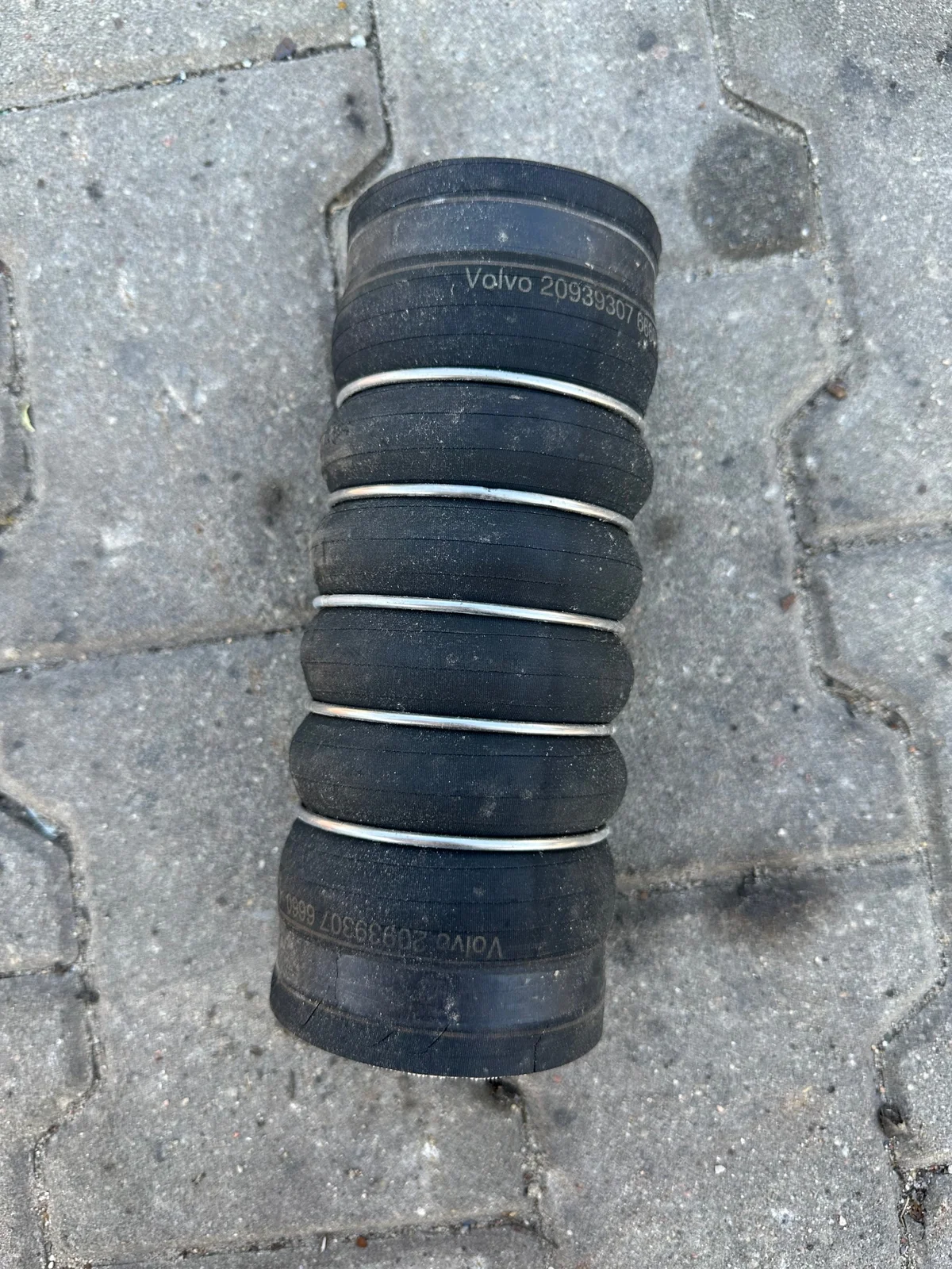Intercooler Hose Renault Midlum Volvo FL FE