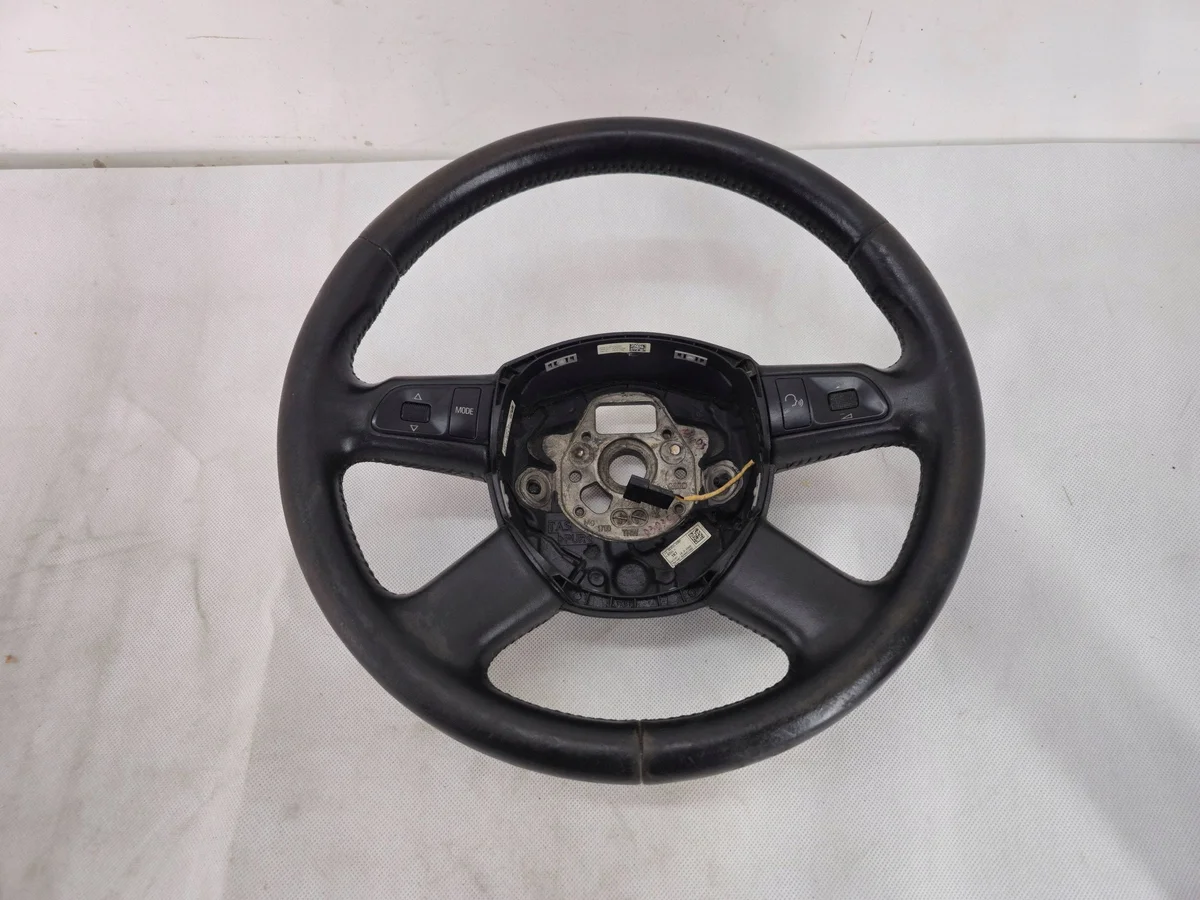 Audi A4 B8 2008+ Nahkainen Monitoimiohjauspyörä