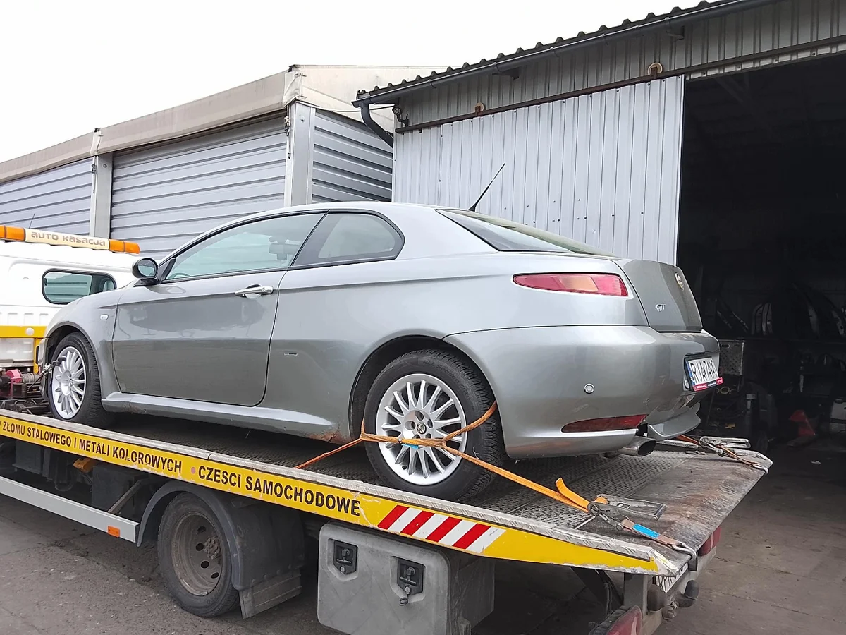 Coffre Alfa Romeo GT K-213393-12630703 image 5
