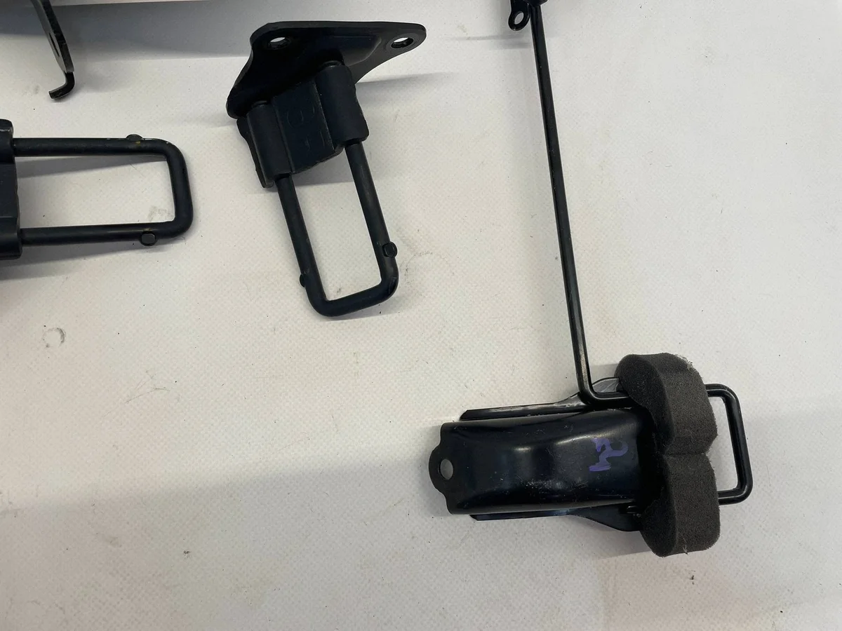 RAV4 V ISOFIX-kiinnike, käytetty image 4