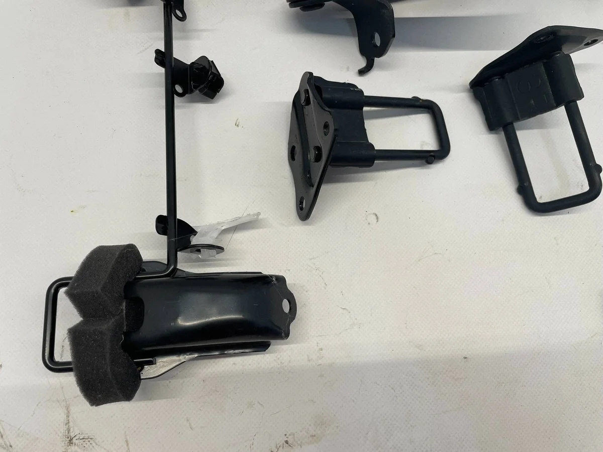 RAV4 V ISOFIX-kiinnike, käytetty image 5