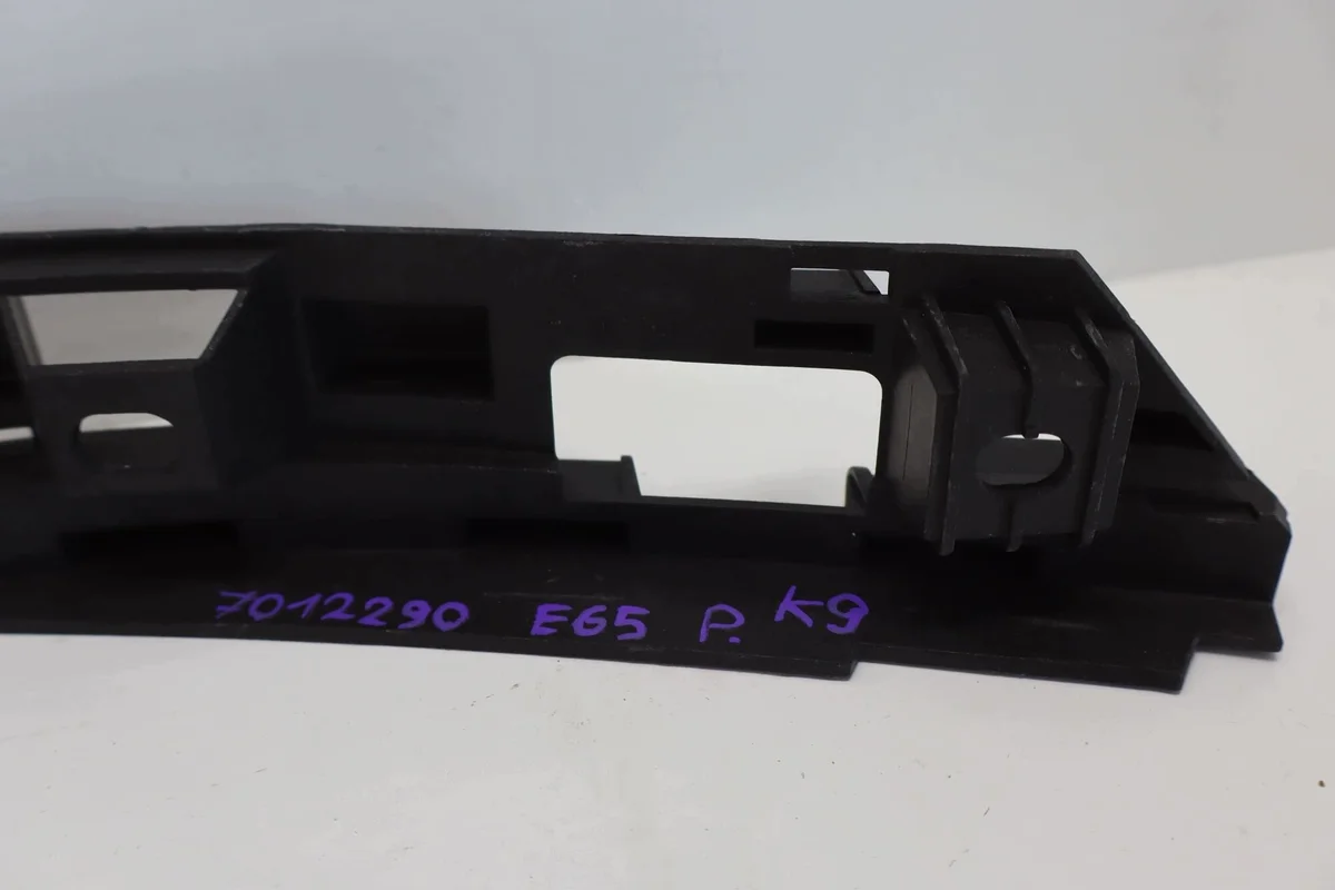 Halterung Stoßfänger Hinten Rechts BMW E65 Gebraucht image 3