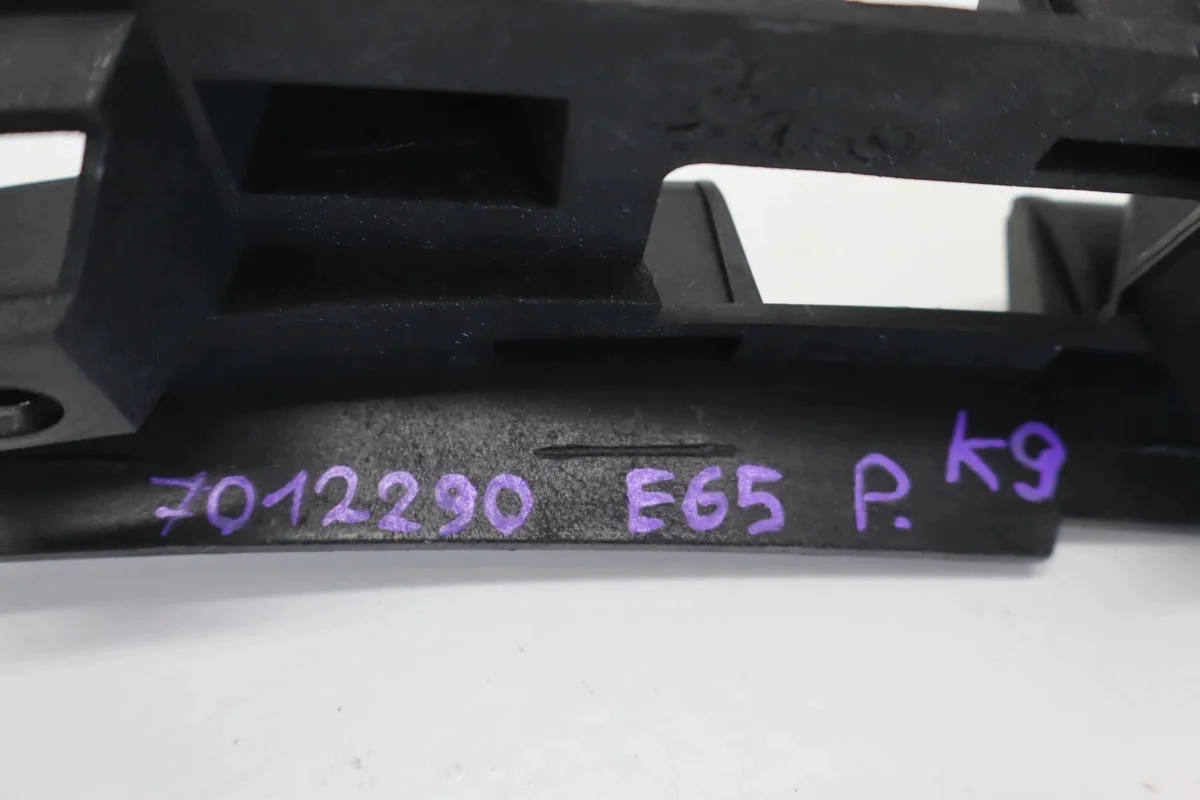 Halterung Stoßfänger Hinten Rechts BMW E65 Gebraucht image 6