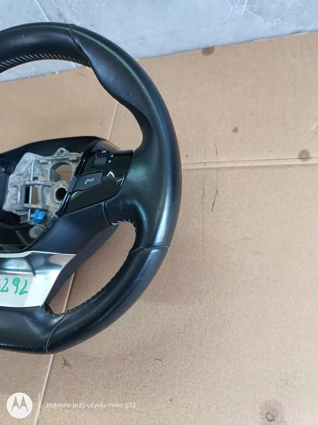 Volante Peugeot 308 II T9 143011092026