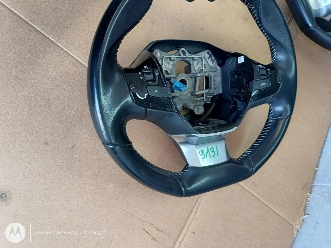 Lenkrad Peugeot 308 II T9 142311092026 image 6