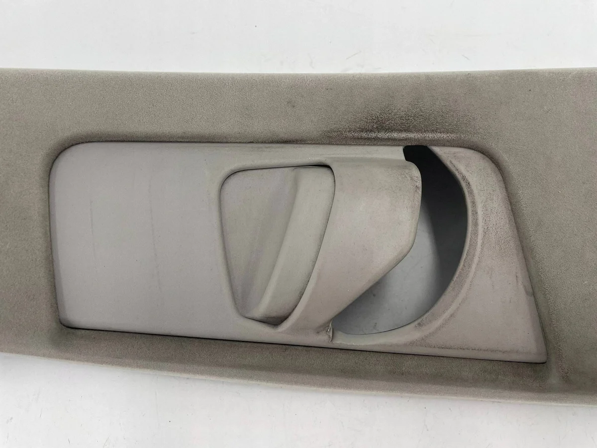 Toyota Prius XW30 Cache montant B 6241047081 image 3