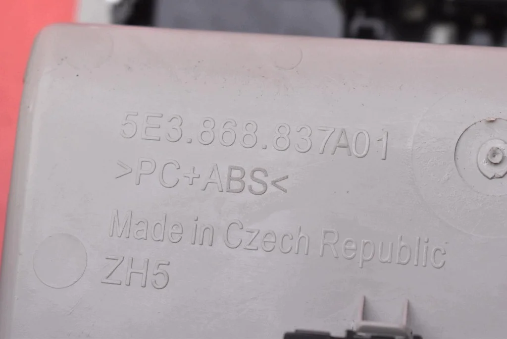 Sisävalaisin Skoda Octavia IV 5E3868837 image 9