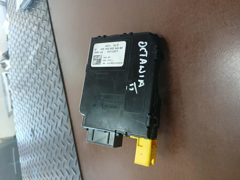 VW Golf V styrvinkelsensor 1K0953549BF image 5