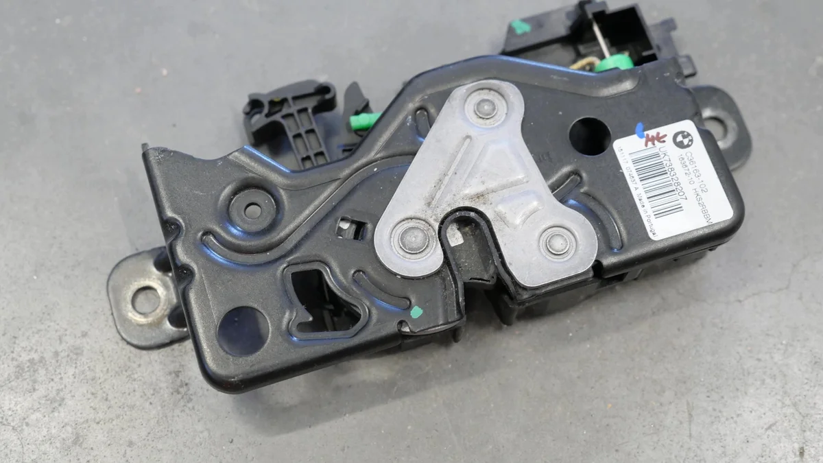 Cerradura Maletero BMW F40 F48 F70 7383282