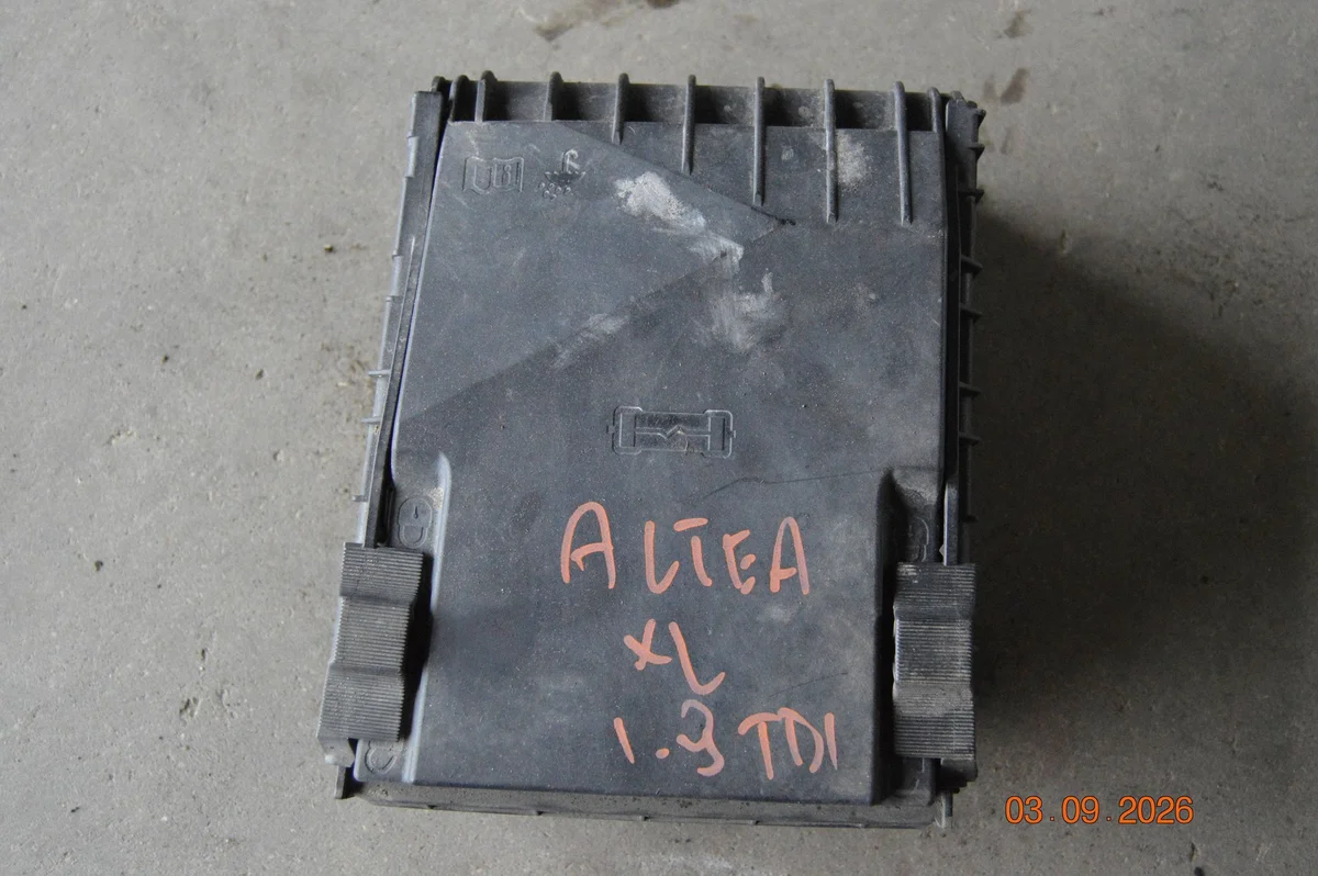 Boîte fusible Seat Altea XL 1K0937124K