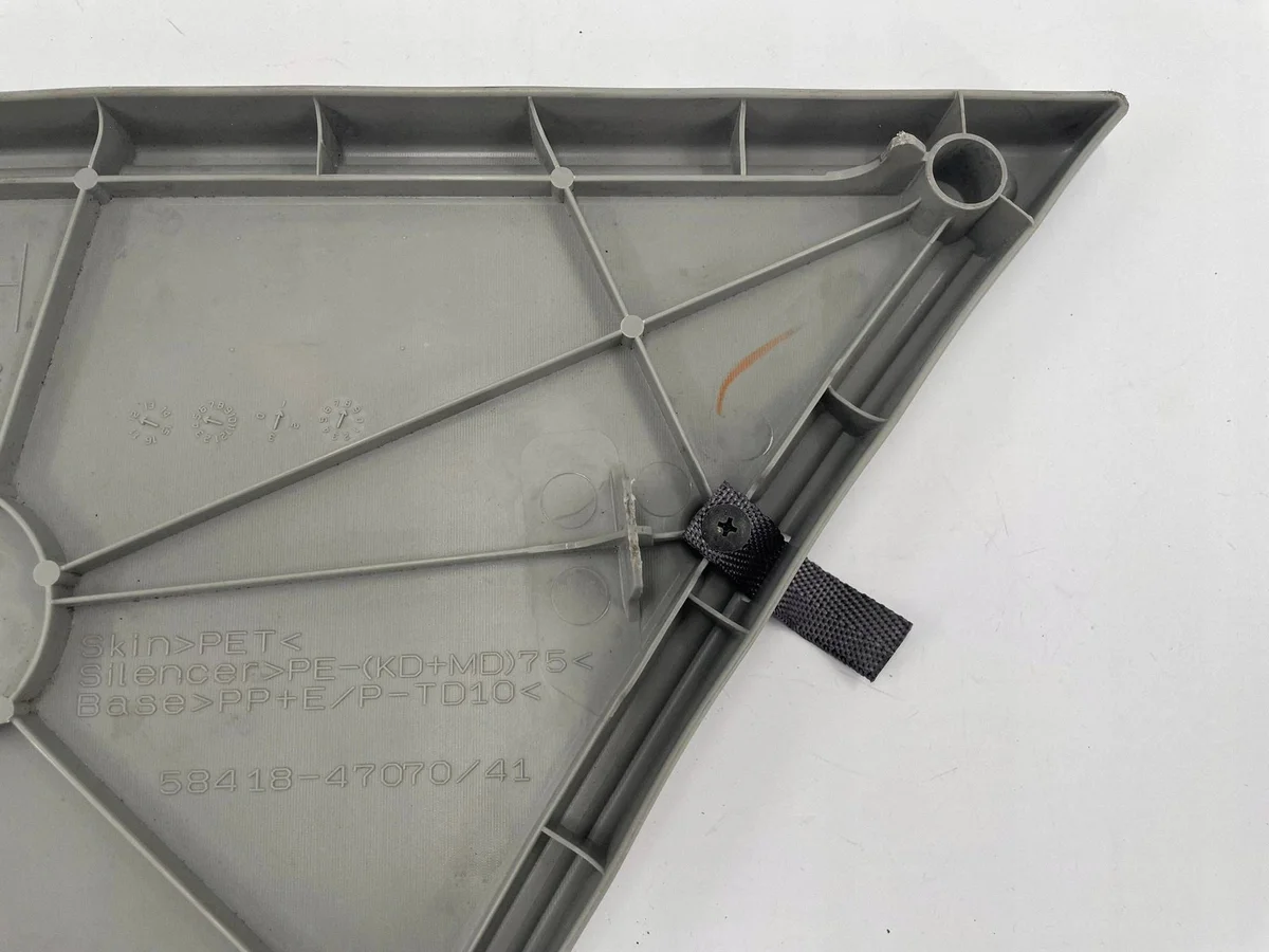 Toyota Prius III 09-15 Seitenverkleidung Kofferraum image 6