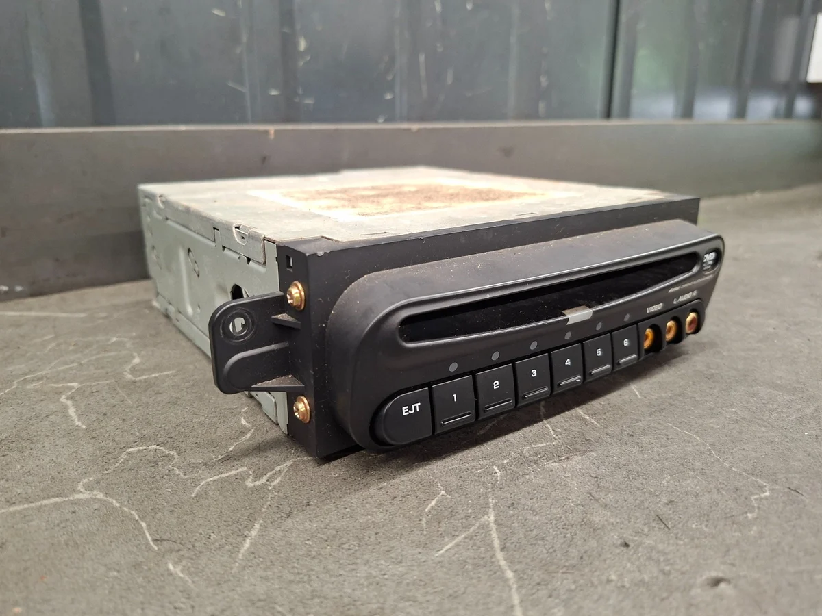 Changeur CD Dodge Caravan IV 3.8 V6 thumbnail 1