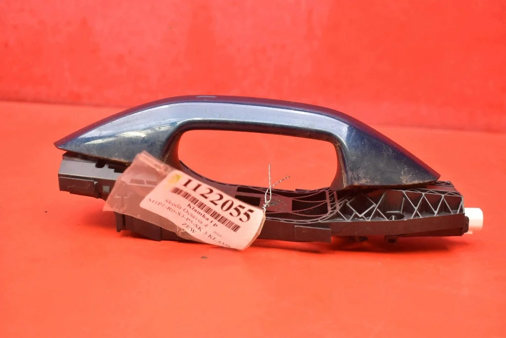 Griff Tür hinten rechts Keyless 8V0839885 image 3