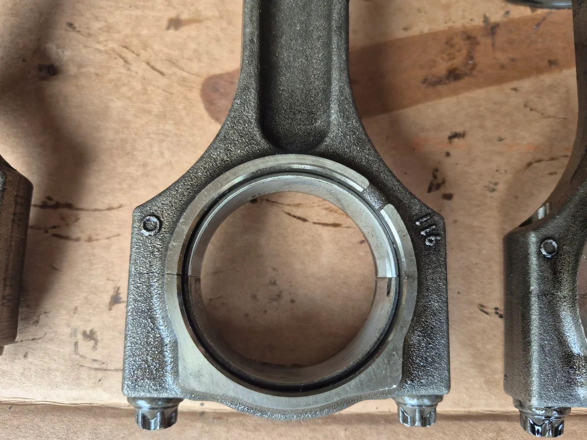 BMW N47D20 vevstake och kolv image 3