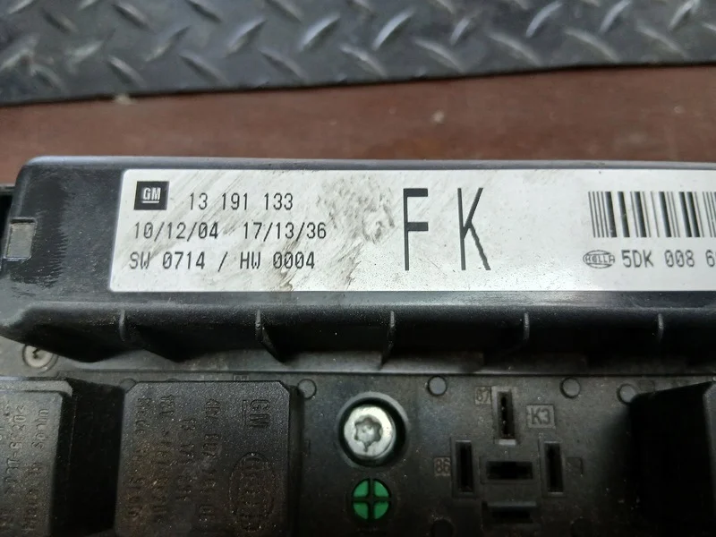 Fuse Box Astra H 1.7CDTI 13191133 image 4