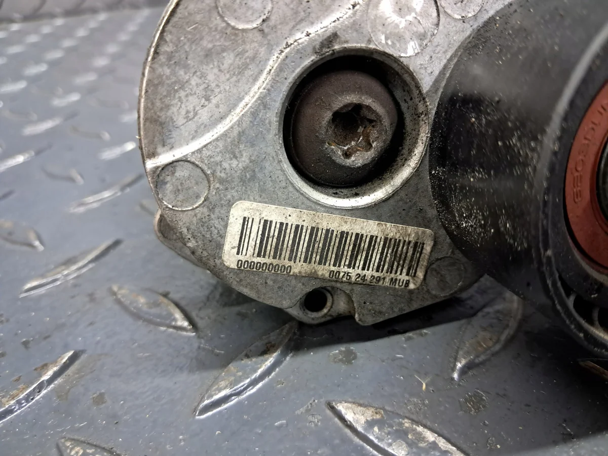 BMW E60 E83 LCI Spanner Riem 7800334 image 3
