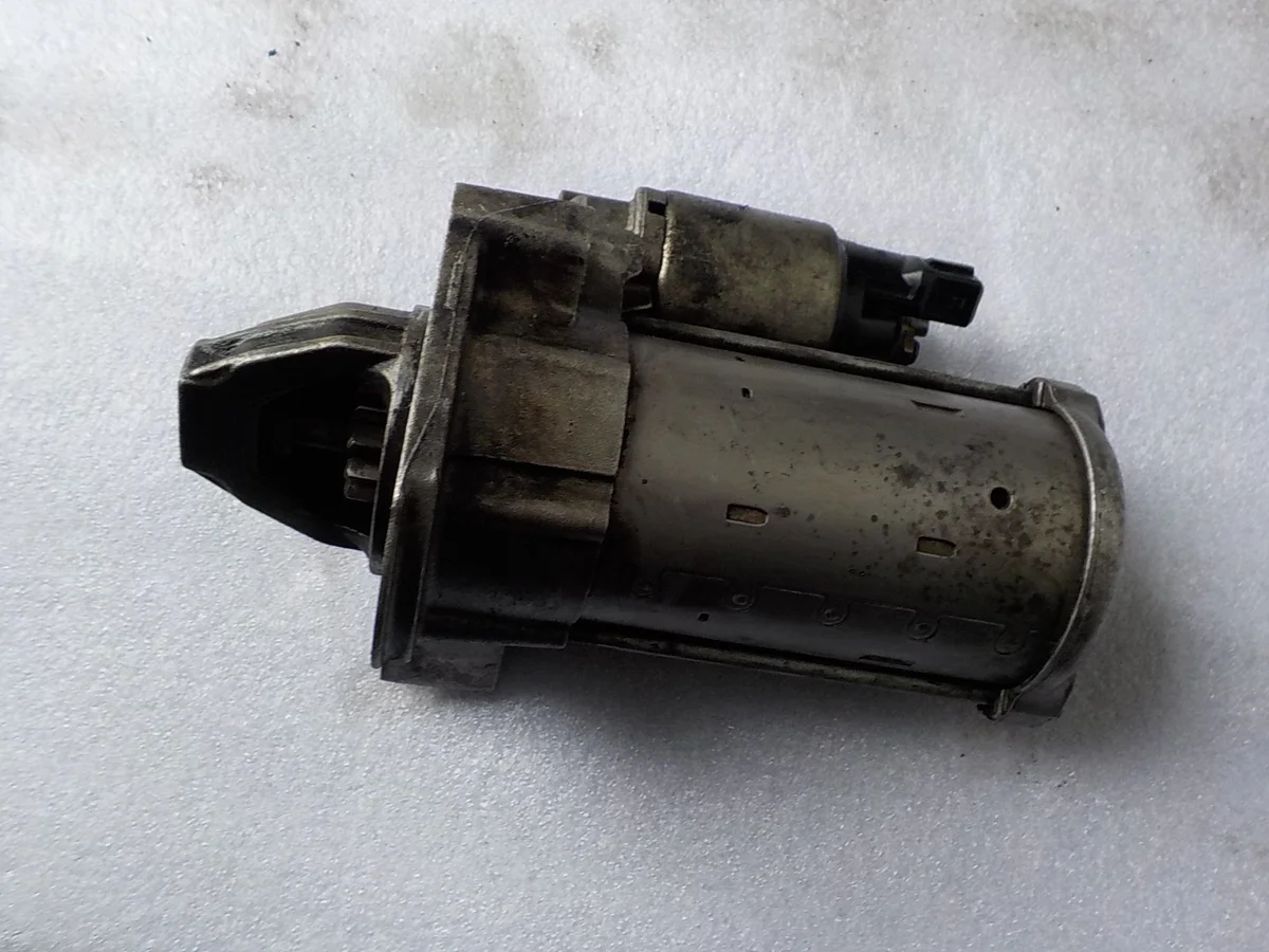 Startmotor Peugeot 308 1.6 e-HDi 9675660680 image 3