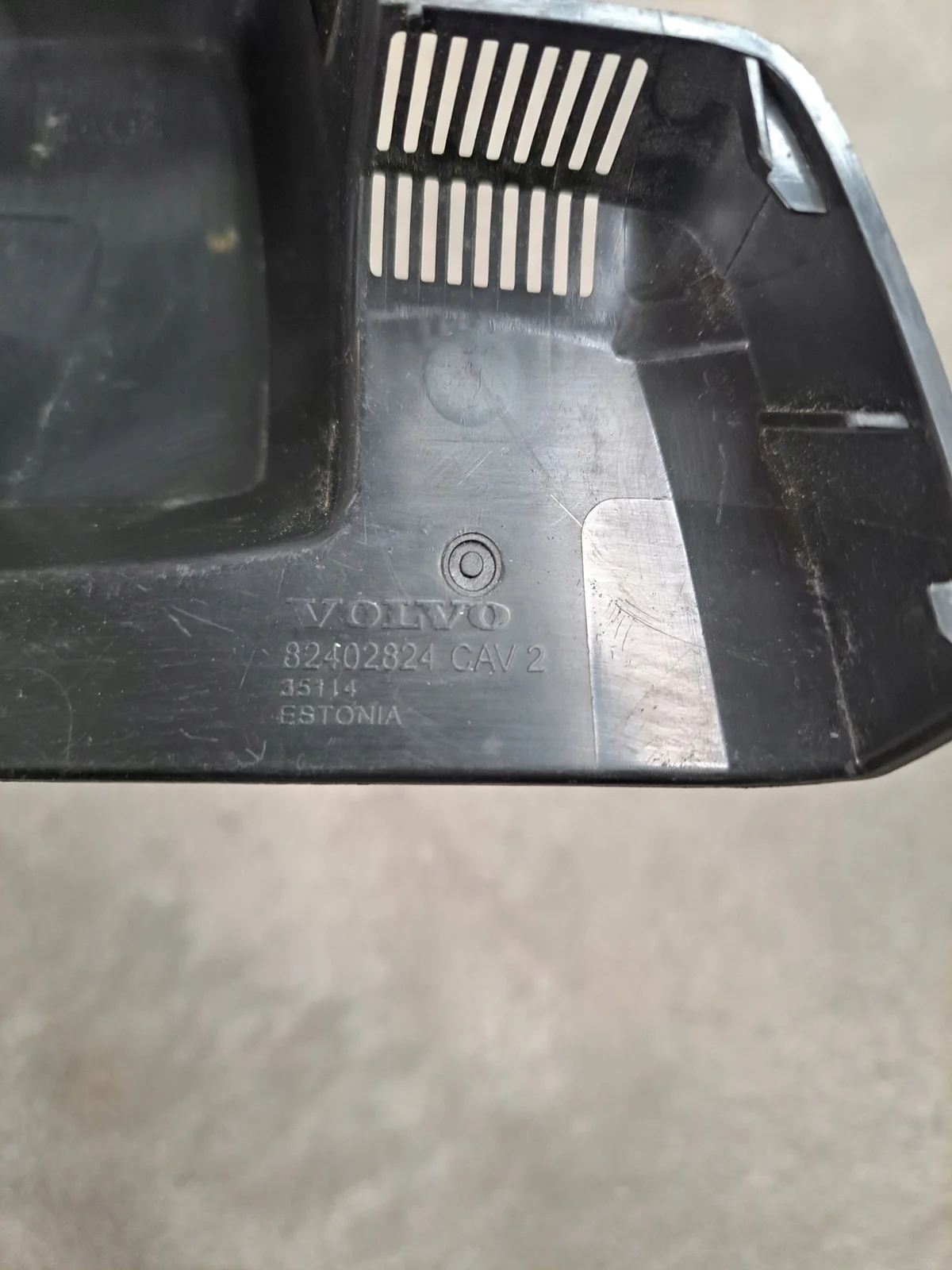 Cache caméra Volvo FH 4 OEM 82402824 image 4