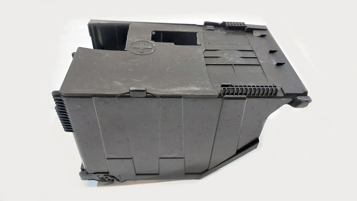 Boîtier batterie Citroën C4 Picasso I 9663615580