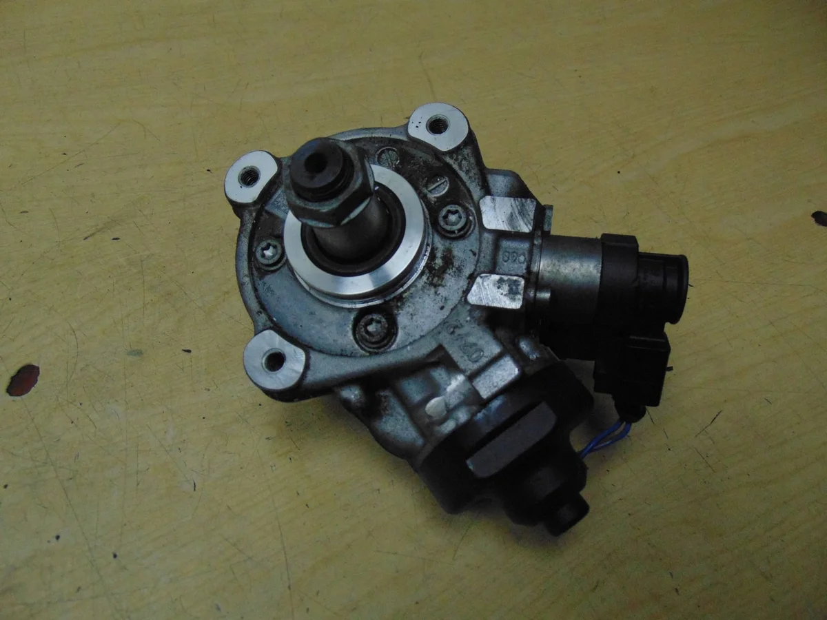 Bomba Injetora VW Jetta VI 2.0 TDI Usada