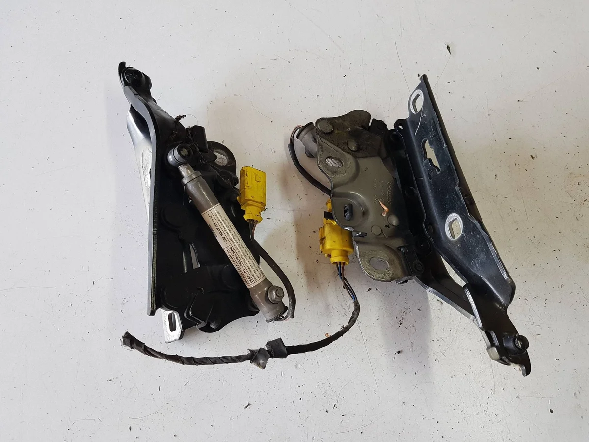 Audi A3 8V 13-16 Cerniere Cofano Usate OEM I8V0823823FI