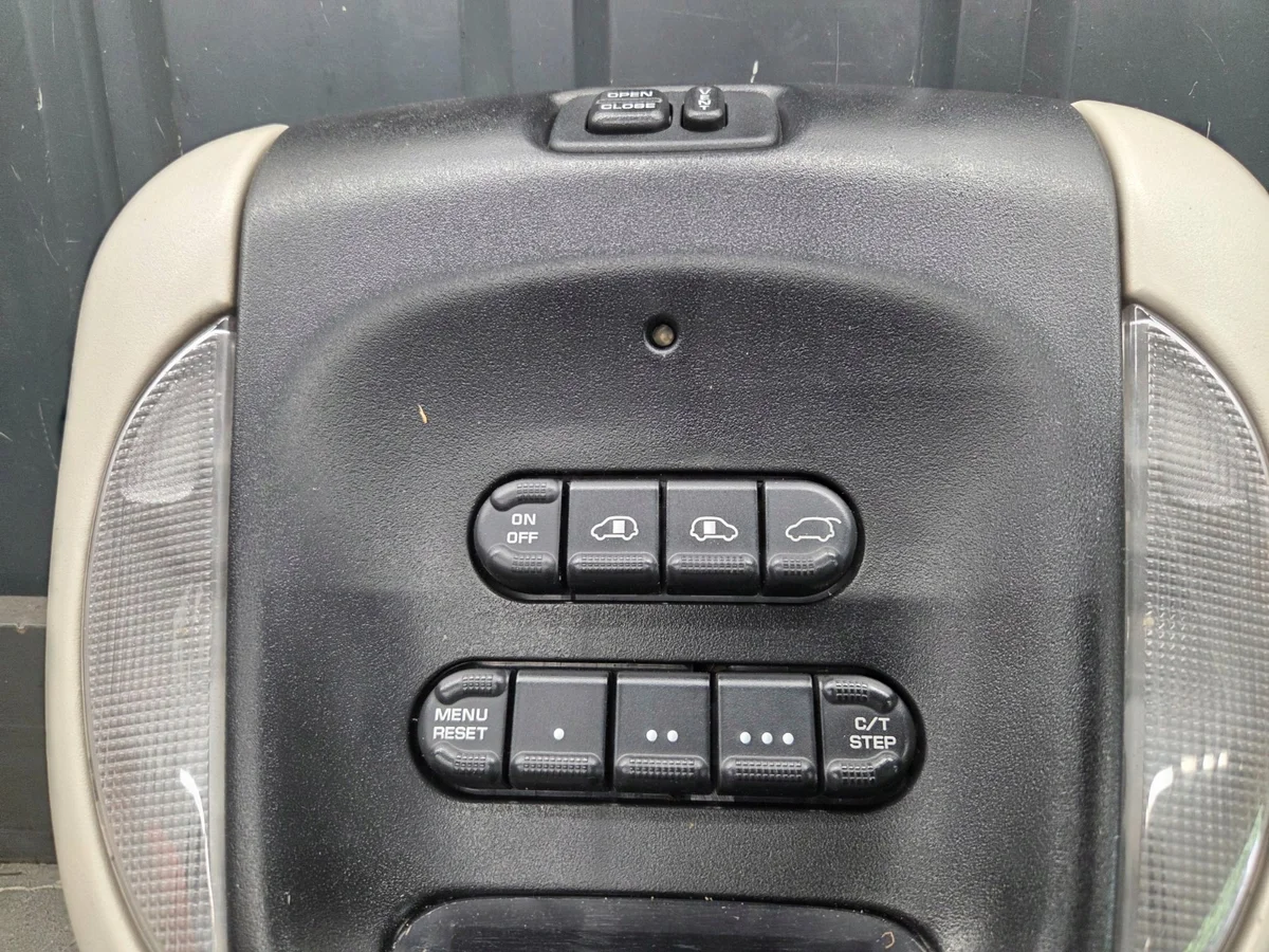 Éclairage intérieur Dodge Caravan IV 3.8 V6 image 3