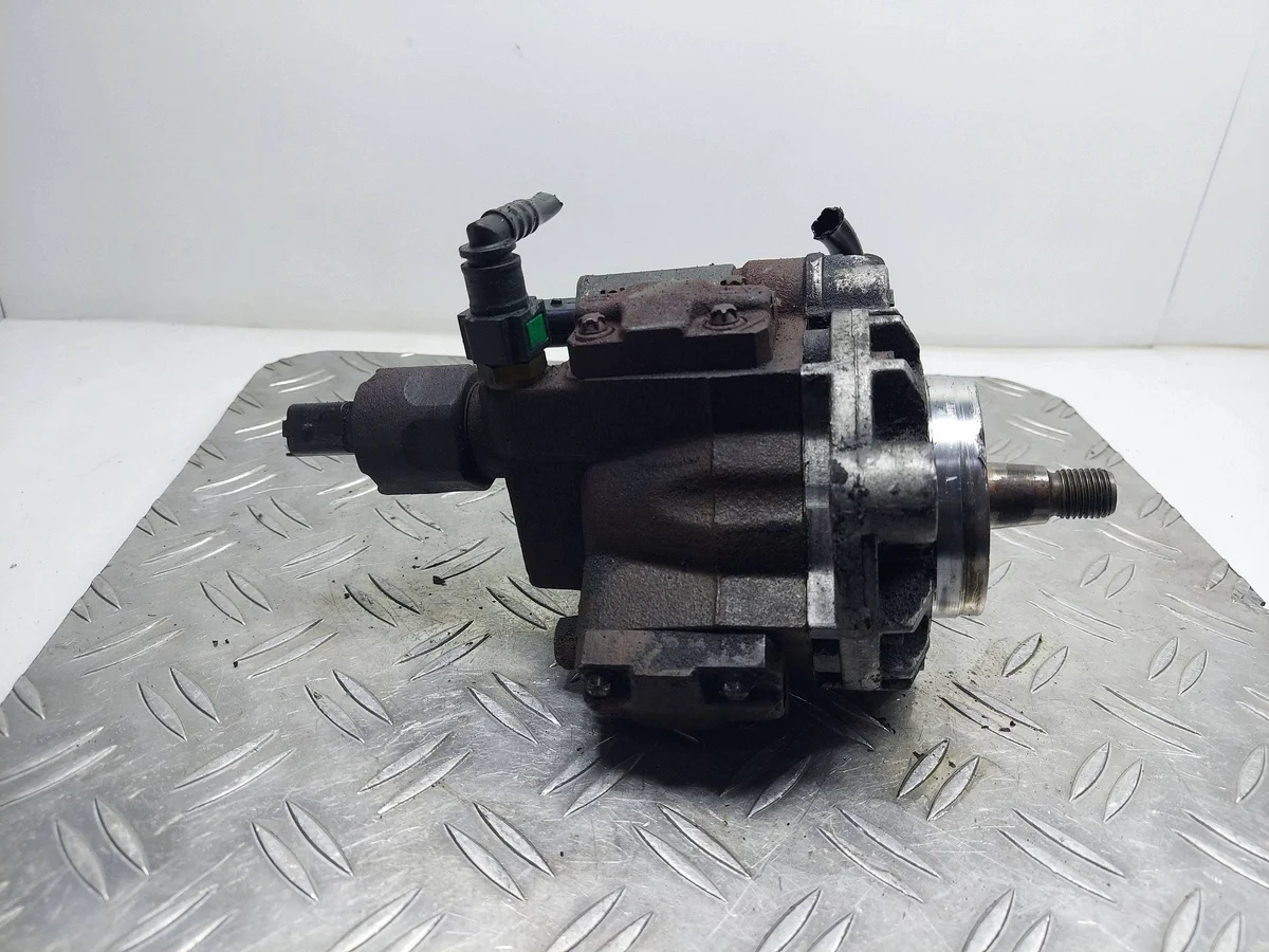 Brandstofpomp Ford Focus MK2 1.8 TDCI image 5
