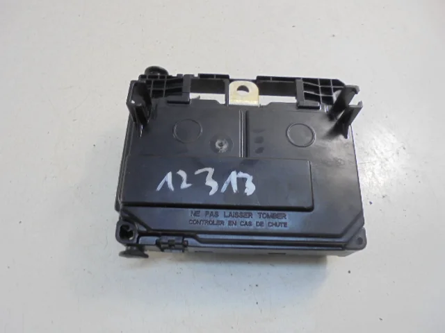 Citroen C4 I Zekeringkast 9661682980 image 10