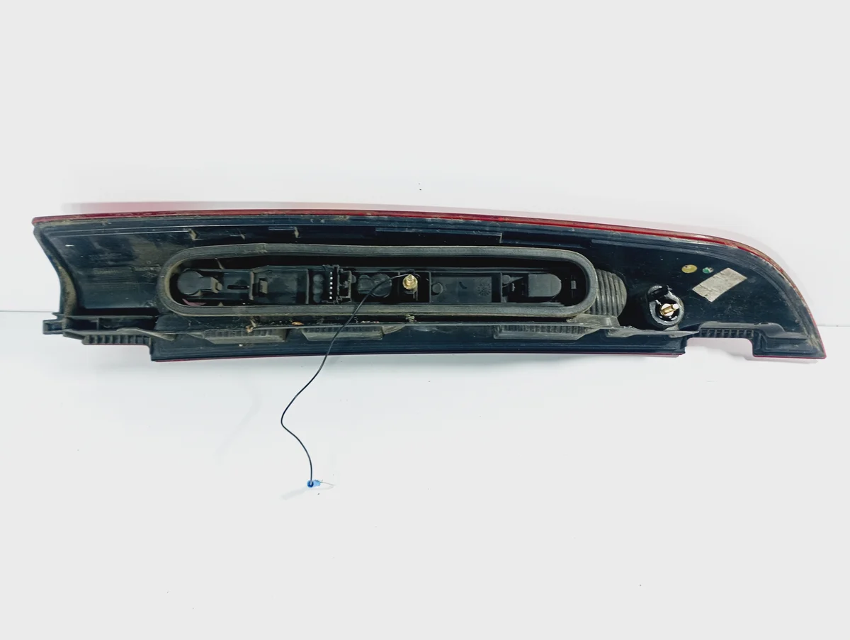Luz trasera derecha Renault Kangoo 1 02-08 image 4