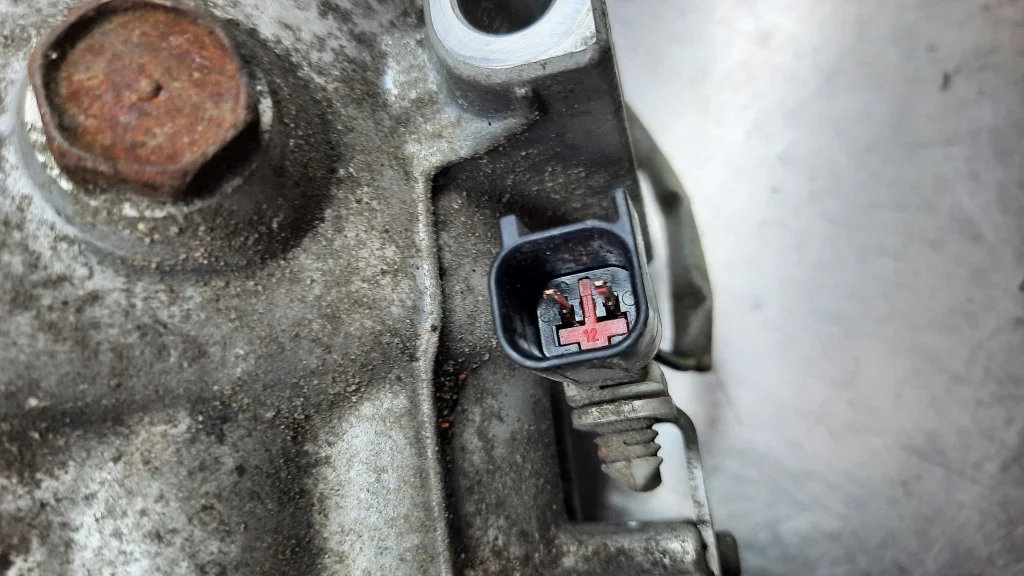 Compressor AC Volvo S40 V50 2.0D Usado image 5