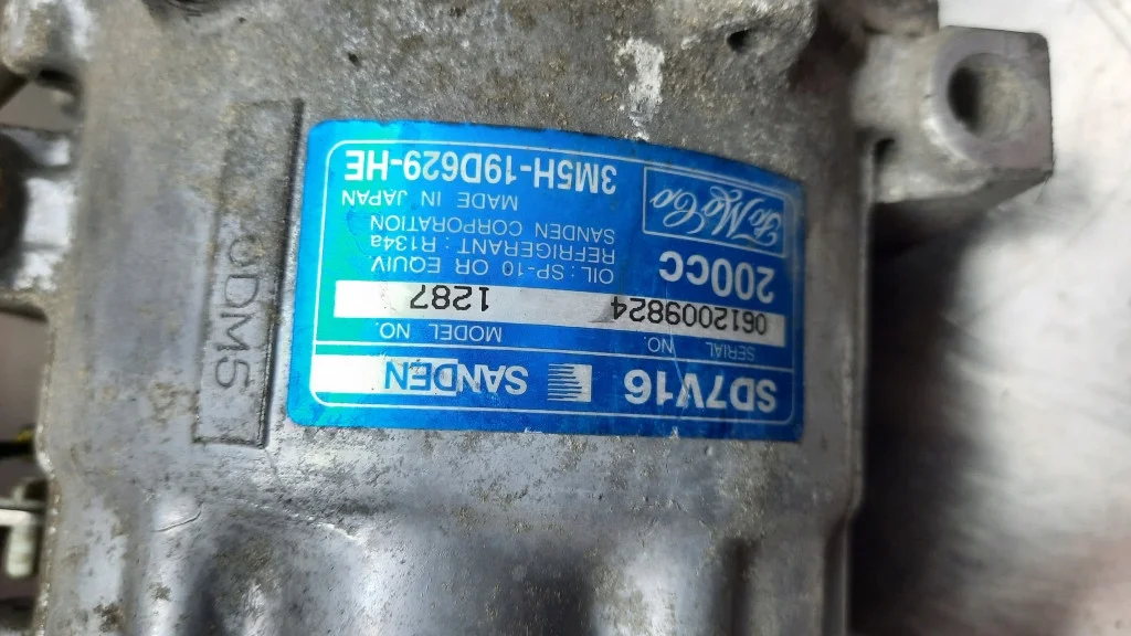 Compressor AC Volvo S40 V50 2.0D Usado image 6