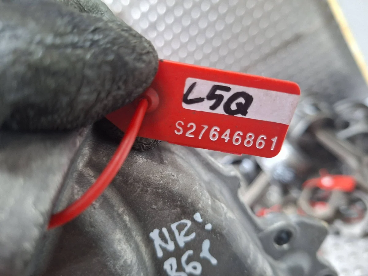 Cache distribution Opel Karl 1.0 12V L5Q image 6