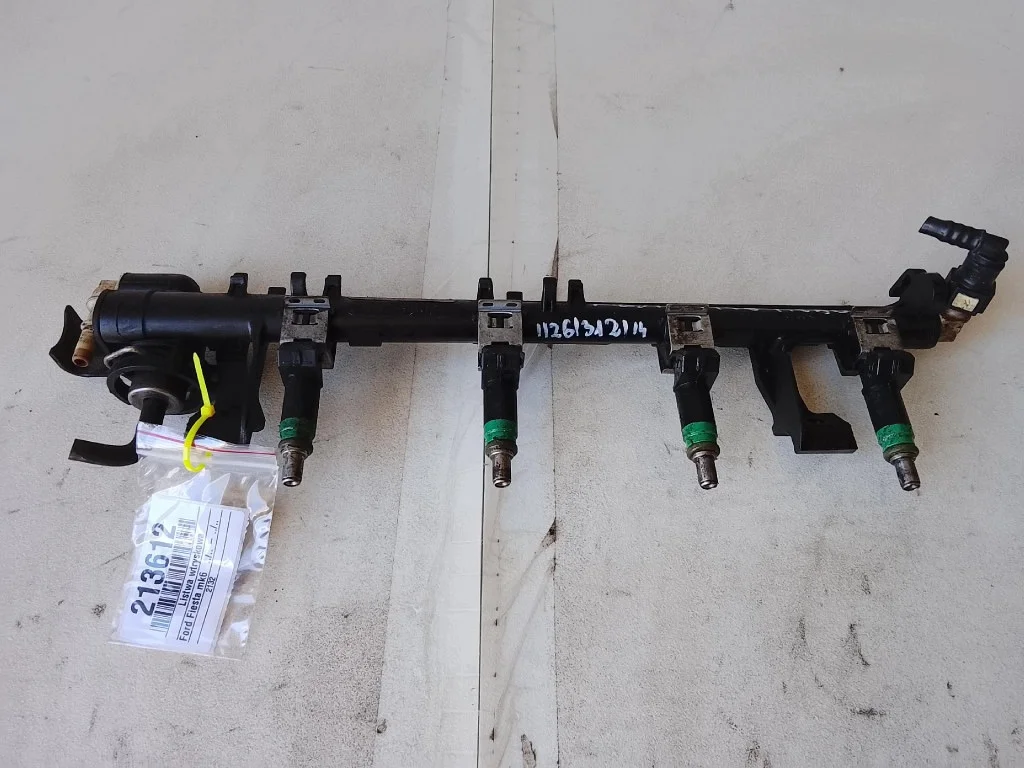 Einspritzleiste Ford Fiesta Mk6 gebraucht
