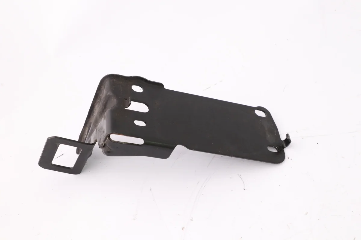 BMW E81-E90 E91 Halter Kühler Links 7117811 image 5